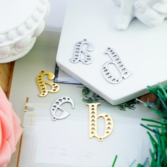 Bild von 304 Edelstahl Charms Kleinbuchstabe Bunt Herz Hohl 1 Stück
