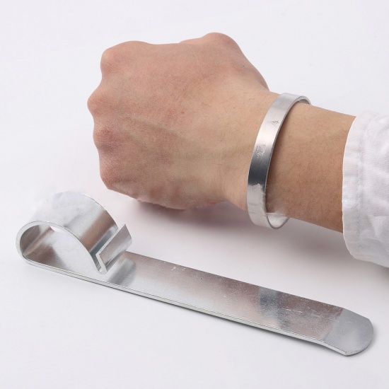 Image de Outils à Bijoux Accessoires en Aluminium Barre Vierge de Bracelet de 6mm pour la Fabrication de Bracelet Manchette DIY Présente d'Estampage Rectangle Argent Mat 1 Pièce