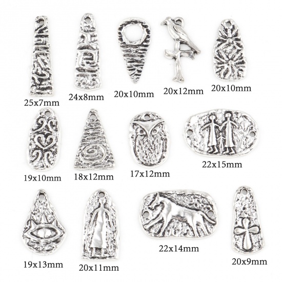 Immagine di Lega di Zinco Maya Charms Triangolo Argento Antico Lettere 20 Pz