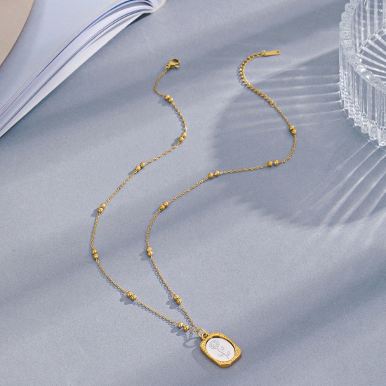 Hypoallergenic Stylish Birth Month Flower Gold Plated & Silver Tone 304 Stainless Steel Ball Chain Oval Flower Pendant Necklace For Women Birthday 46cm(18 1/8") long の画像