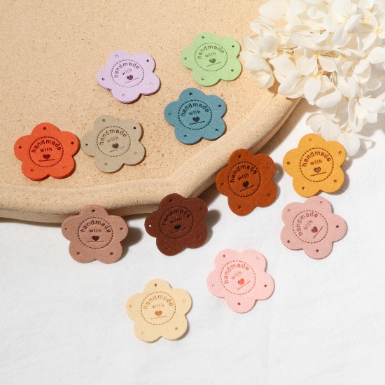 Immagine di PU Tag Etichetta Fiore Multicolore " Handmade " 3.5cm x 3.5cm , 10 Pz