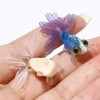 樹脂 3D チャーム 金魚 多色 29mm x 26mm、 1 個 の画像