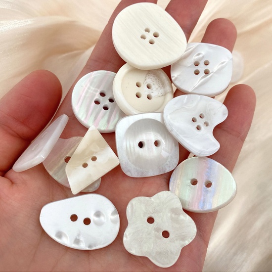 Picture of Resin Sewing Buttons Irregular Multicolor