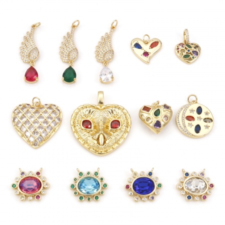 Latón Micro Pave Colgantes Charms Chapado en Oro Multicolor Circón Artificial 1 Unidad