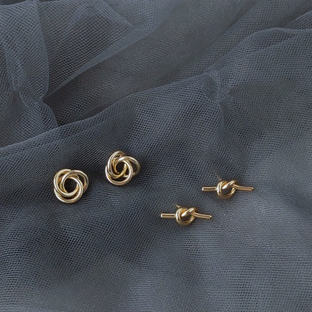 Respetuoso del Medio Ambiente Sencillo & Casual Sencillo 14K Oro Real Chapado Cobre Pendientes Para Mujeres 1 Par