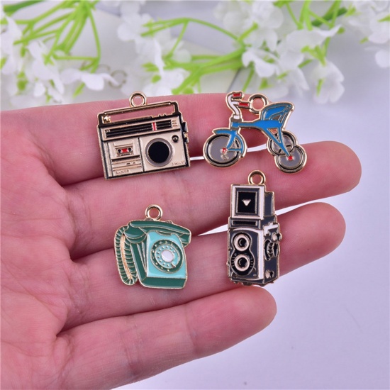 Picture of Zinc Based Alloy Charms Gold Plated Multicolor Enamel