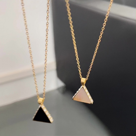 Picture of Eco-friendly Vacuum Plating Exquisite Simple 18K Real Gold Plated 304 Stainless Steel & Shell Link Cable Chain Triangle Pendant Necklace For Women Party