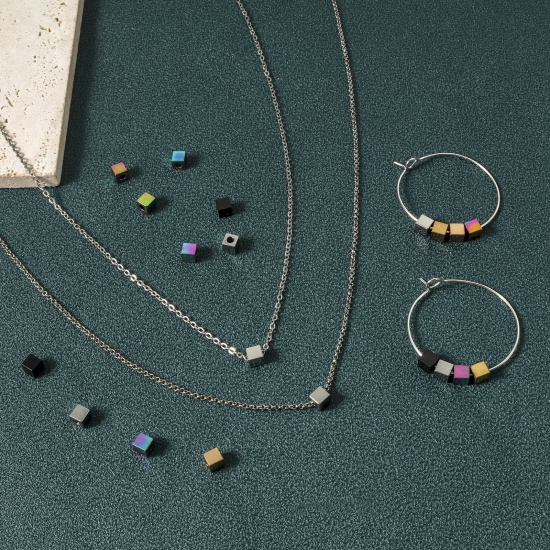 Imagen de Enchapado al Vacío Ecológico 304 Acero Inoxidable Cuentas para la Fabricación de Joyas con Dijes de Bricolaje Cubo Multicolor 4mm x 4mm, Agujero: Aprox 1.8mm, 10 Unidades