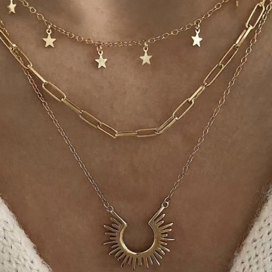 Image de Collier à Pendentif Chaînes Simple en 304 Acier Inoxydable Placage Sous Vide Écologique Simple & Décontracté Plaqué Or Réel 14K Rayons de Soleil Pour Femmes Fête 1 Pièce