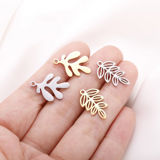 Picture of 304 Stainless Steel Flora Collection Charms Leaf Hollow