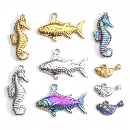 304ステンレス鋼 チャーム 魚 多色 シーホース 3 個