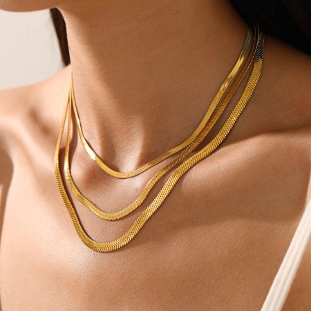 Umweltfreundliche Vakuumbeschichtung Stilvoll Einfach 18K Gold plattiert 304 Edelstahl Schlangenkette Kette Choker Halskette Für Frauen Party 1 Strang