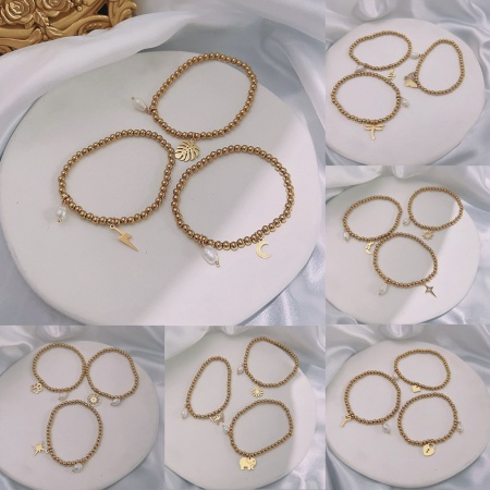 Respetuoso del Medio Ambiente Elegante Sencillo Chapado en Oro de 18K Acero Inoxidable 304 & Perla Natural. Luna Media Mariposa Elástico Pulseras de Dijes Para Mujeres Aniversario 1 Unidad