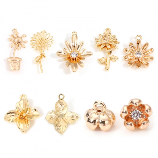 Imagen de Latón Colgantes Charms Flor 18K Oro Real Chapado Estrella Claro Circón Artificial 2 Unidades