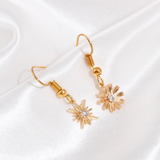 Imagen de Latón Colgantes Charms Flor 18K Oro Real Chapado Estrella Claro Circón Artificial 2 Unidades