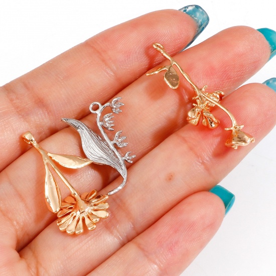 Picture of Brass Charms Real Gold Plated Flower 3D