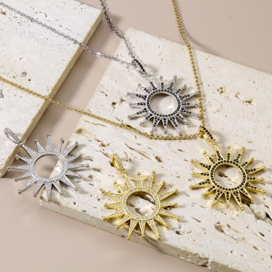 Image de Pendentifs Galaxie en Laiton Soleil Plaqué Or Véritable Micro Pave 4.3cm x 3.4cm, 1 Pièce