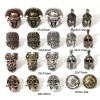 Bild von Messing Retro Abstandshalter Perlen für die DIY-Schmuckherstellung Bunt Skelett Schädel Helm 3D 1 Stück