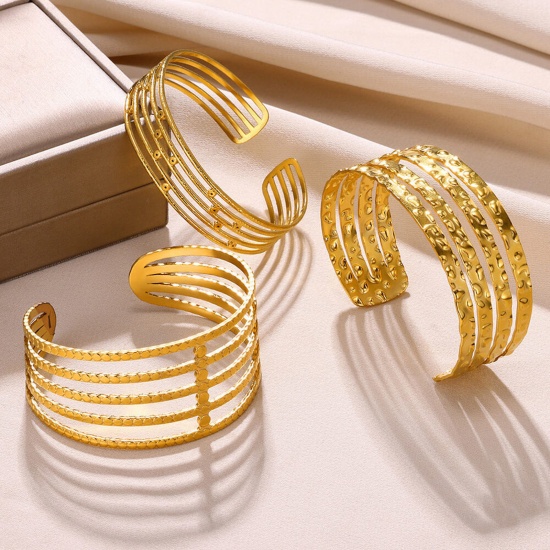 Picture of 304 Stainless Steel Open Cuff Bangles Bracelets 18K Gold Plated Texture Textured 5.8cm Dia.