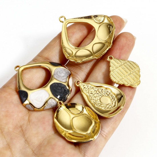 Bild von 1 Stück 304 Edelstahl & Stein Königlicher Stil Charms Oval Vergoldet Bunt Geschnitzte Muster Emaille