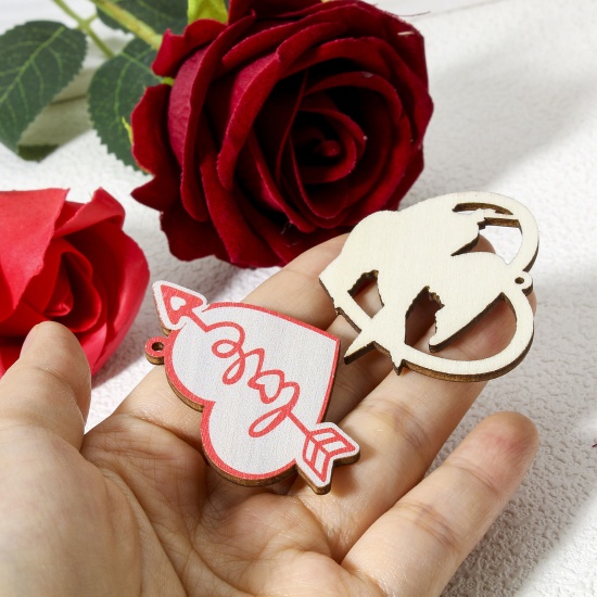 Picture of Wood Valentine's Day Pendants Multicolor