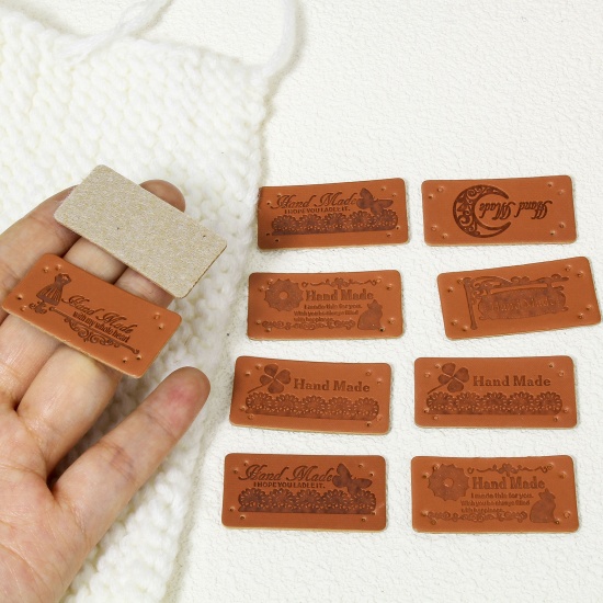 Immagine di 50 Pz PU Etichetta Etichetta per Abbigliamento Rettangolo Marrone " Hand Made " 4cm x 2cm