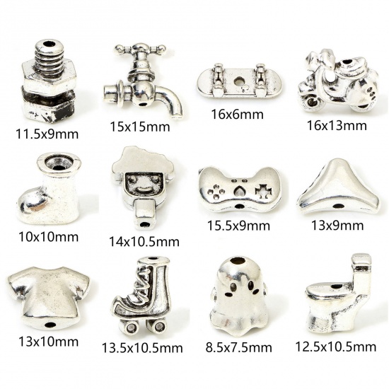30 PCs Zinc Based Alloy Spacer Beads For DIY Charm Jewelry Making Antique Silver Color Shoes Motorcycle 3D の画像