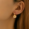 Изображение 1 Пара Экологичный Простой & повседневный Геометрический 18K настоящее золото с покрытием Латунь Cфера Гладкая поверхность Серьги Для женщин Партия