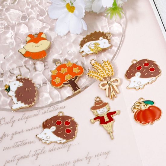 Picture of Zinc Based Alloy Charms Gold Plated Autumn Fall Style Hedgehog Halloween Pumpkin Enamel