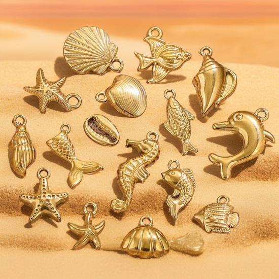 Immagine di 2 PCs Vacuum Plating 304 Stainless Steel Ocean Jewelry Charms 18K Gold Plated Shell 3D