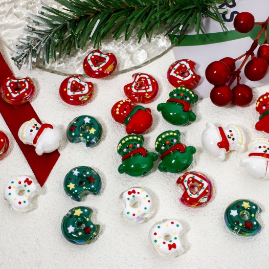 Picture of Acrylic Beads For DIY Jewelry Making At Random Mixed Color Christmas Snowman Enamel