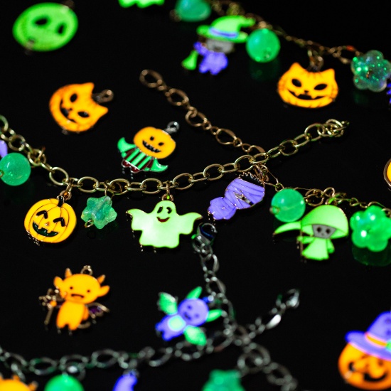 Picture of Zinc Based Alloy Halloween Charms Gold Plated Halloween Spider Animal Halloween Bat Glow In The Dark Luminous