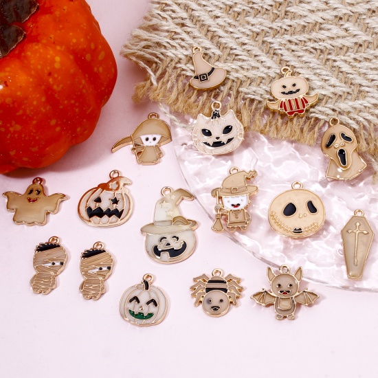 Picture of Zinc Based Alloy Halloween Charms Gold Plated Halloween Spider Animal Halloween Bat Glow In The Dark Luminous