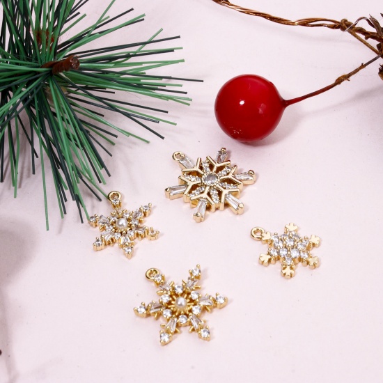 Picture of Brass Christmas Charms 18K Gold Plated Christmas Snowflake Clear Cubic Zirconia