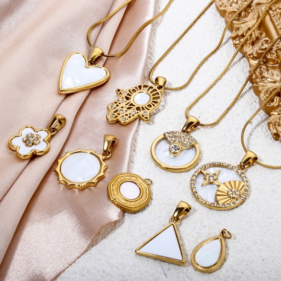 Picture of Eco-friendly Vacuum Plating 304 Stainless Steel & Natural Shell Charmes Gold Plated Sun Star