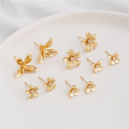 Eco-friendly Stylish 14K Real Gold Plated Brass & Sterling Silver Flower Ear Post Stud Earrings For Women