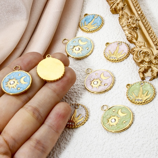 Imagen de 1 Unidad Enchapado al Vacío Ecológico 304 Acero Inoxidable Galaxia Colgantes Ronda 18K Oro Real Chapado Luna Esmalte 24mm x 20mm