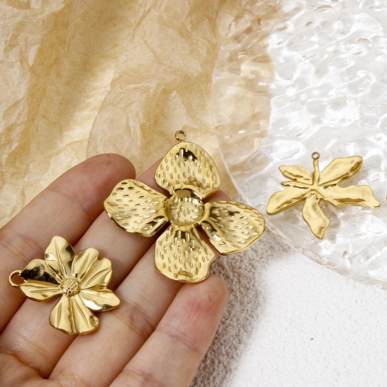 Image de 2 Pcs Pendentifs en 304 Acier Inoxydable Placage Sous Vide Écologique Collection Végétale Fleur Plaqué Or Véritable 18K Feuilles