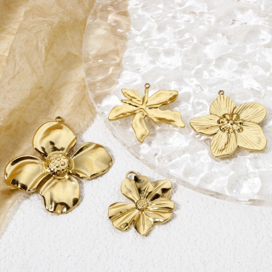 Image de 2 Pcs Pendentifs en 304 Acier Inoxydable Placage Sous Vide Écologique Collection Végétale Fleur Plaqué Or Véritable 18K Feuilles