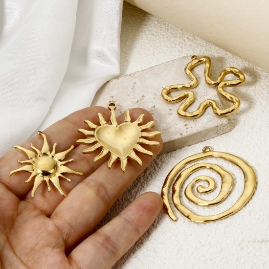 Picture of Eco-friendly Vacuum Plating 304 Stainless Steel Galaxy Pendants 18K Real Gold Plated Sun Moon