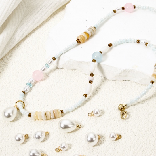 Image de 10 Pcs Breloques en Laiton & Acrylique Plaqué Or 18K Perle Imitation Acrylique