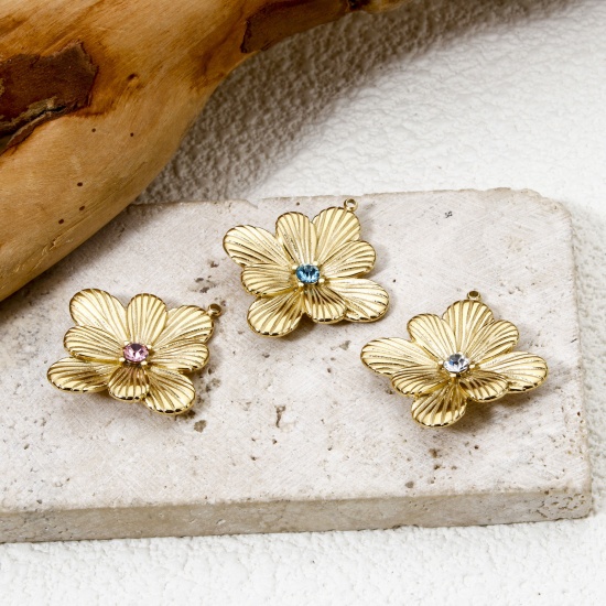 Imagen de 1 Unidad Recubrimiento al Vacío PVD Ecológico 304 Acero Inoxidable Colección Flora Colgantes Diamond 14K Oro Real Chapado Flor 3D Multicolor Rhinestone 26mm x 24mm