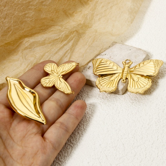Picture of Eco-friendly PVD Vacuum Plating 304 Stainless Steel Insect Connectors Charms Pendants 18K Real Gold Plated Butterfly Animal