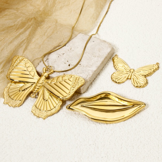 Picture of Eco-friendly PVD Vacuum Plating 304 Stainless Steel Insect Connectors Charms Pendants 18K Real Gold Plated Butterfly Animal