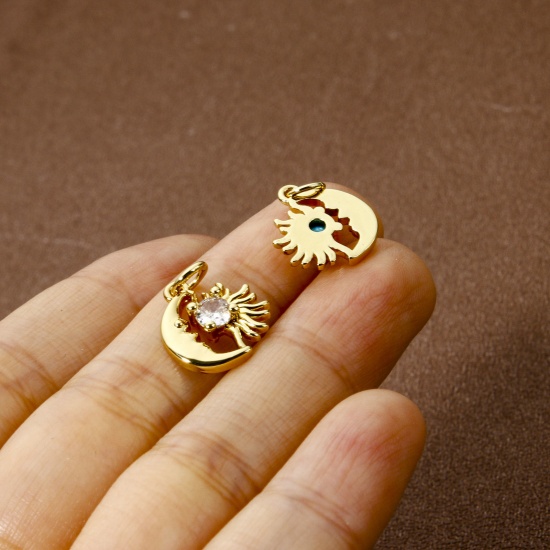 2 PCs Eco-friendly Brass Galaxy Charms 18K Real Gold Plated Sun Moon Face 17.5mm x 13mm の画像