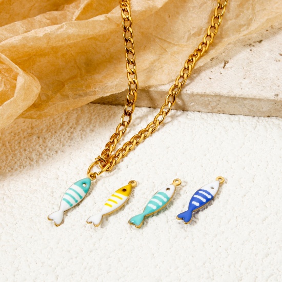Image de 5 Pcs Breloques en 304 Acier Inoxydable Revêtement sous Vide PVD Respectueux de l'Environnement Bijoux d'Océan Poisson Plaqué Or Véritable 18K Couleur au Hasard Rayées Émail 18.5mm x 5mm