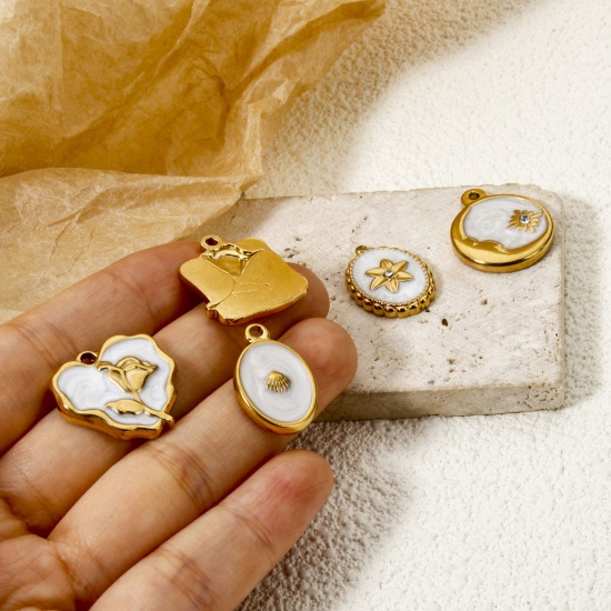 Picture of Eco-friendly PVD Vacuum Plating 304 Stainless Steel Charms 18K Real Gold Plated White Round Rose Flower Enamel