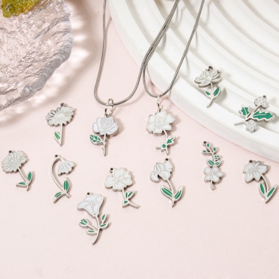 Bild von Umweltfreundliche Vakuumbeschichtung 304 Edelstahl Geburtsmonat Blume Charms Weiß & Grün Emaille