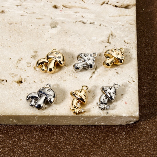 Image de 2 Pcs Breloques Collection Végétale Respectueux de la Nature en Laiton Plaqué Or Véritable Champignon Micro Pave