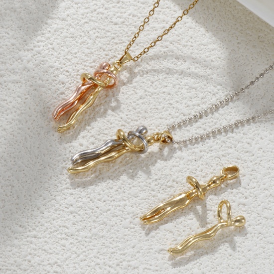 1 セット 真鍮 バレンタイン・デー ペンダント 18Kゴールドメッキ 恋人 取り外し可能 3.2cm x 1cm、 の画像